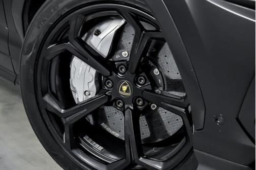 2019 Lamborghini Urus -FULL SATIN PPF