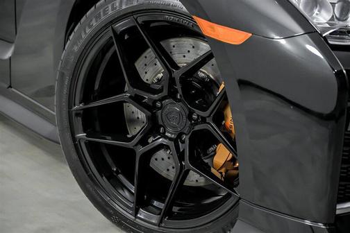 2023 Nissan GT-R Premium Dual-clutch 6-Speed Transmission