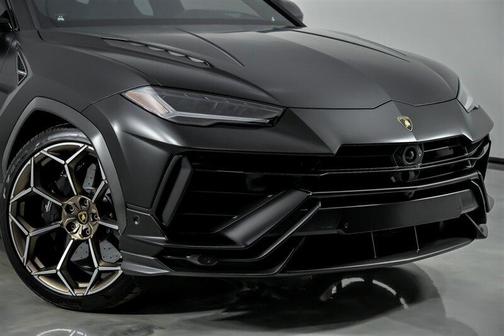 2024 Lamborghini Urus Performante