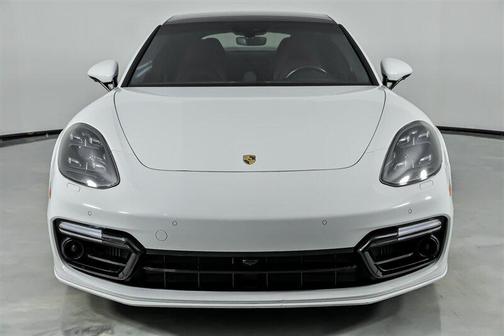 2020 Porsche Panamera GTS