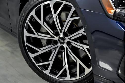 2023 Audi A8 L 55 TFSI quattro Tiptronic
