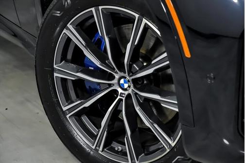 2024 BMW X6 xDrive40i