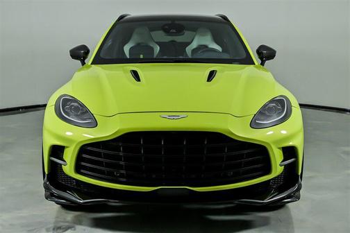 2023 Aston Martin DBX 707