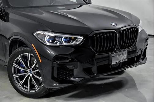 2022 BMW X5 M50i