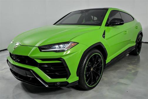 2021 Lamborghini Urus Pearl Capsule