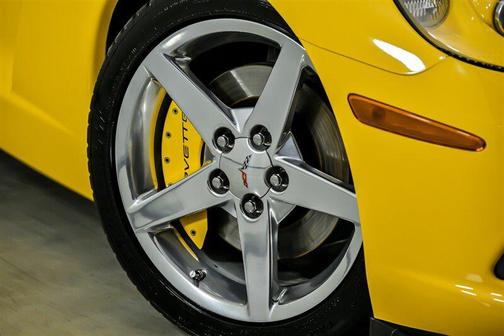 2005 Chevrolet Corvette Base