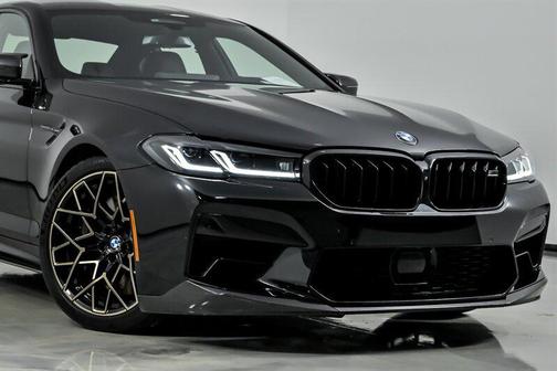Black Sapphire Metallic 2022 BMW M5 Competition