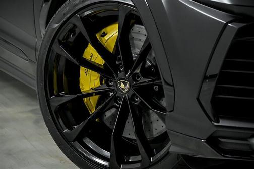 2021 Lamborghini Urus -FACTORY MATTE BLACK-BIG MSRP
