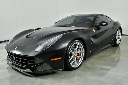 Nero 2014 Ferrari F12berlinetta Base