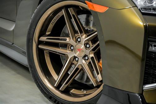Brown 2020 Nissan GT-R Premium Dual-clutch 6-Speed Transmission