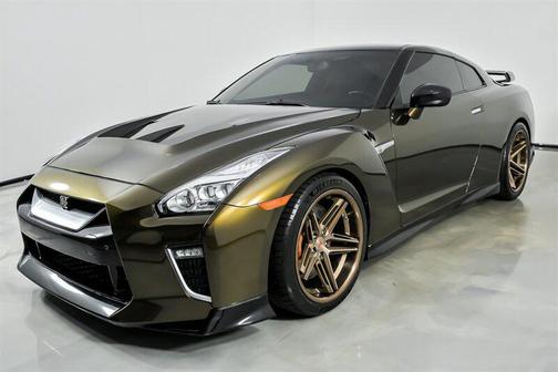 Brown 2020 Nissan GT-R Premium Dual-clutch 6-Speed Transmission