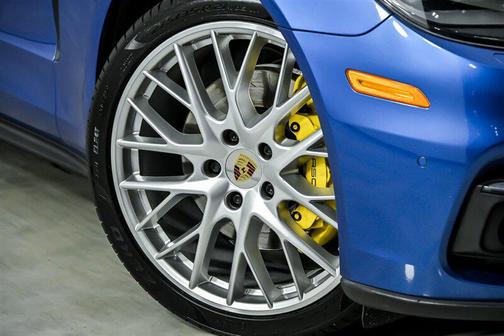 2017 Porsche Panamera 4S