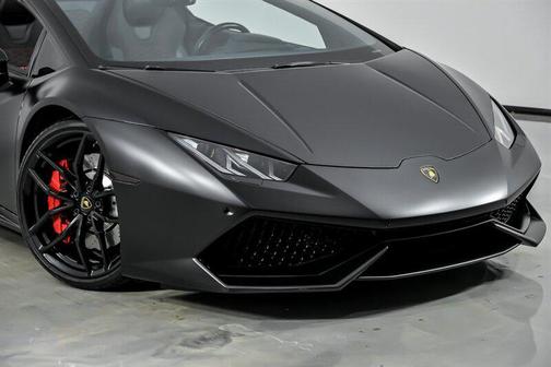 Nero Nemesis Matt Finish 2018 Lamborghini Huracan LP580-2S