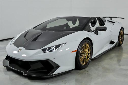 White 2018 Lamborghini Huracan LP580-2S