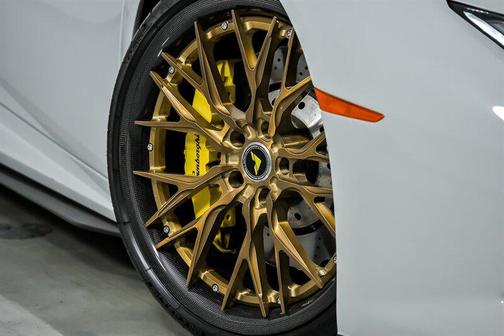 White 2018 Lamborghini Huracan LP580-2S