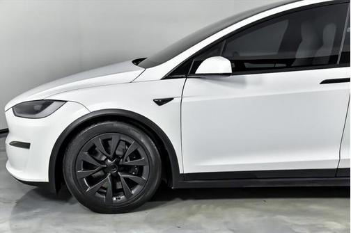 2023 Tesla Model X Standard Range