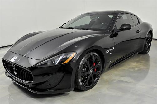 Nero 2014 Maserati GranTurismo Sport