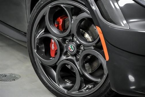 2020 Alfa Romeo 4C Spider Base