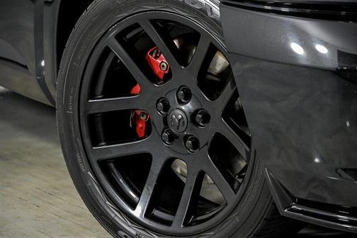 Brilliant Black Crystal Pearlcoat 2006 Dodge Ram 1500 SRT-10