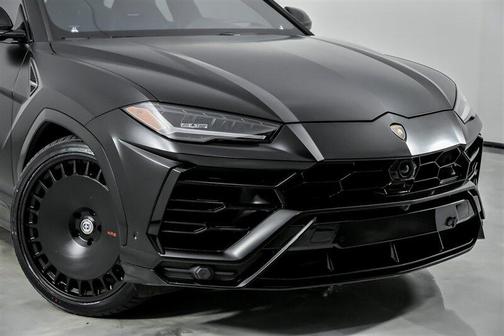 2022 Lamborghini Urus -FACTORY MATTE BLACK