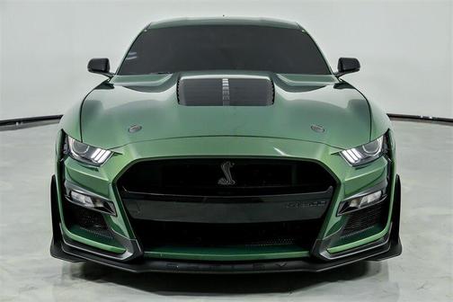 2022 Ford Shelby GT500 Base