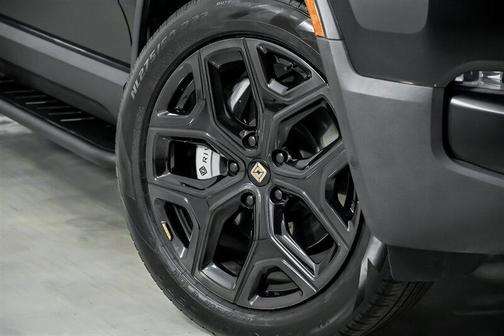 2023 Rivian R1T Adventure-FULL SATIN PPF