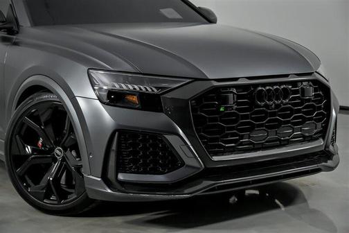 2023 Audi RS Q8 4.0T