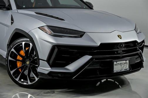 Silver 2023 Lamborghini Urus S