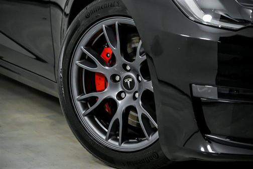 2023 Tesla Model S Plaid