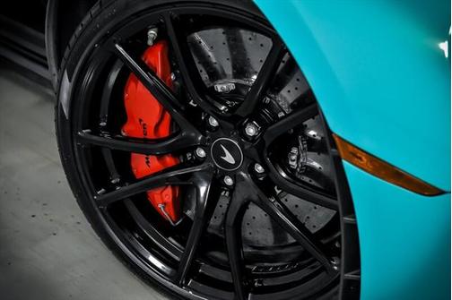 2019 McLaren 570S -FRESH TOKYO CYAN WRAP