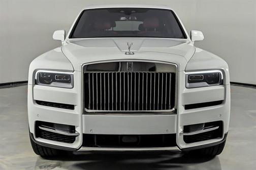 Arctic White 2021 Rolls-Royce Cullinan
