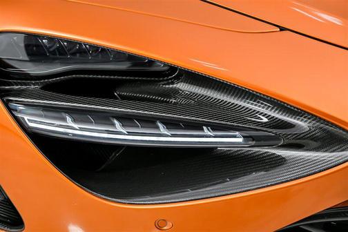2018 McLaren 720S Base