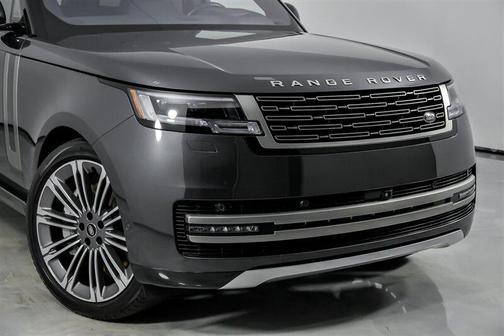 2023 Land Rover Range Rover P530 SE