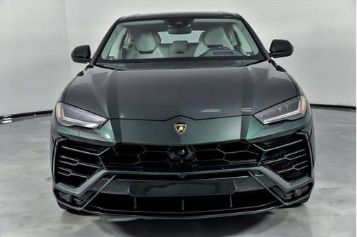 2022 Lamborghini Urus