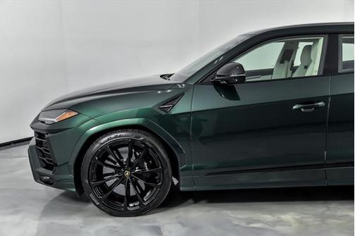 2022 Lamborghini Urus
