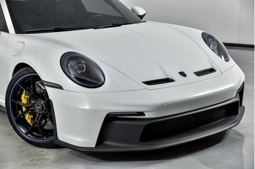2022 Porsche 911 GT3 w/Touring Package