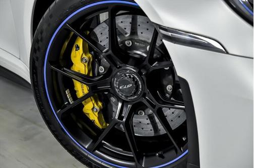 2022 Porsche 911 GT3 w/Touring Package