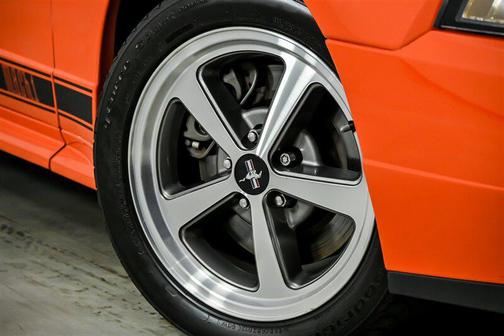 2004 Ford Mustang Mach I