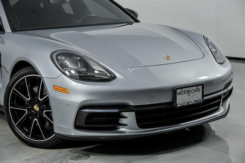 2018 Porsche Panamera 4S