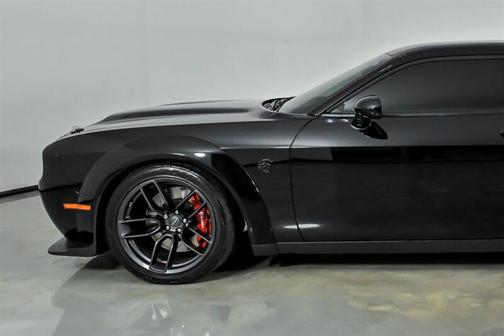 Pitch Black Clearcoat 2019 Dodge Challenger SRT Hellcat