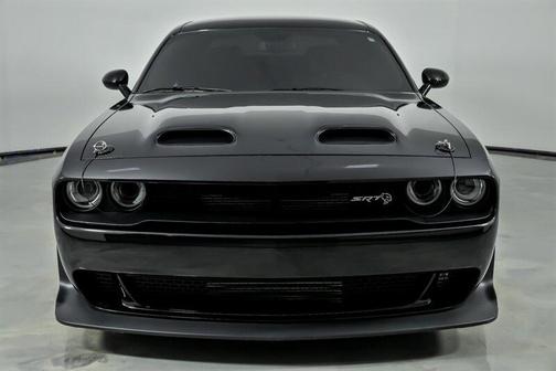 Pitch Black Clearcoat 2019 Dodge Challenger SRT Hellcat