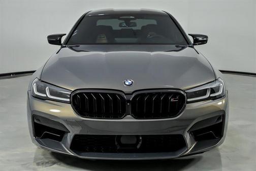 Alvite Grey Metallic 2023 BMW M5 Competition