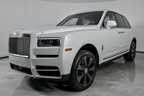 2019 Rolls-Royce Cullinan -WHITE ON WHITE!