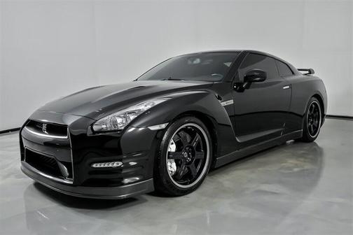 2013 Nissan GT-R Black Edition