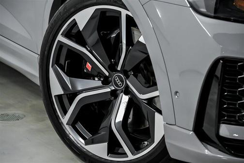 2024 Audi RS Q8 4.0T