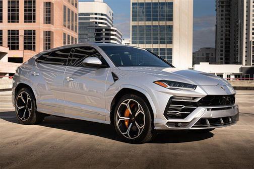 2019 Lamborghini Urus 