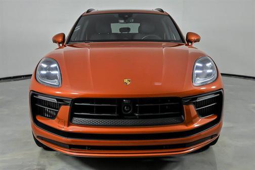 Papaya Metallic 2023 Porsche Macan Macan