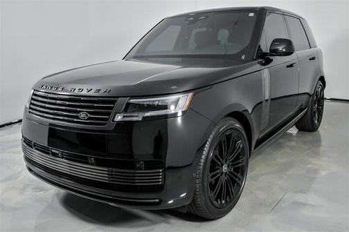 2024 Land Rover Range Rover P615 SV