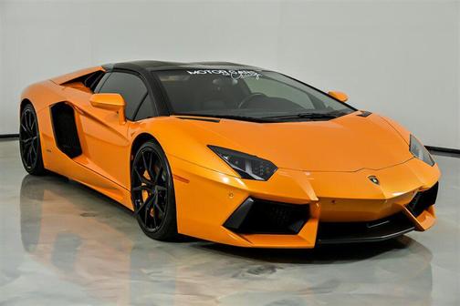 2016 Lamborghini Aventador LP700-4