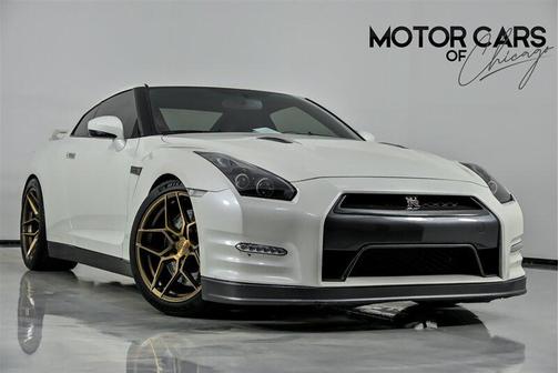 2014 Nissan GT-R Premium